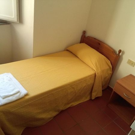 Casa Mater Ecclesiae Hotell Massa Marittima Eksteriør bilde