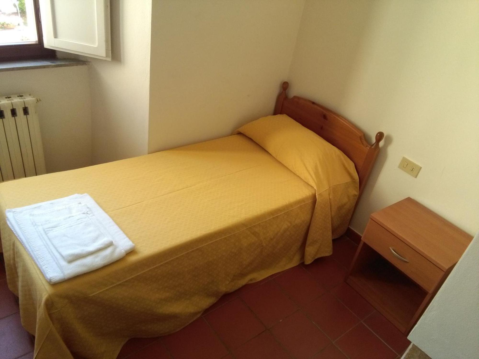 Casa Mater Ecclesiae Hotell Massa Marittima Eksteriør bilde
