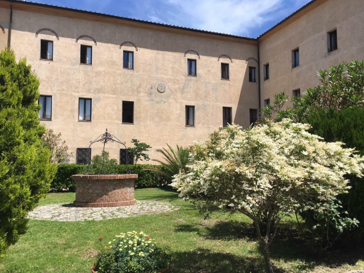 Casa Mater Ecclesiae Hotell Massa Marittima Eksteriør bilde