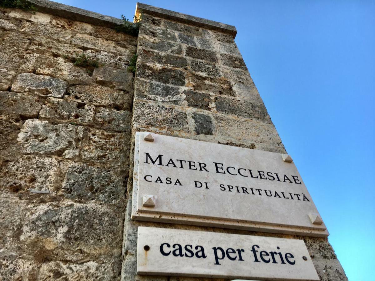 Casa Mater Ecclesiae Hotell Massa Marittima Eksteriør bilde