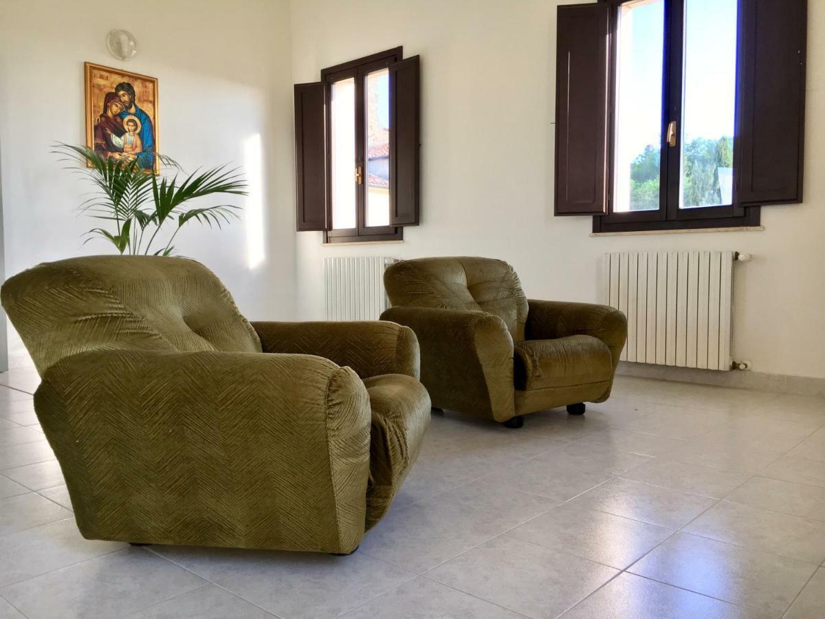 Casa Mater Ecclesiae Hotell Massa Marittima Eksteriør bilde