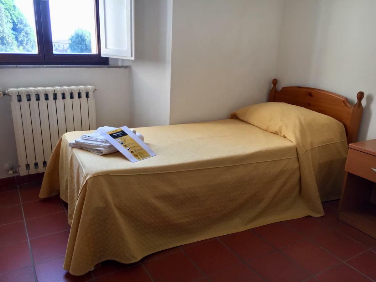 Casa Mater Ecclesiae Hotell Massa Marittima Eksteriør bilde